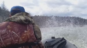 Весна. Таёжная река