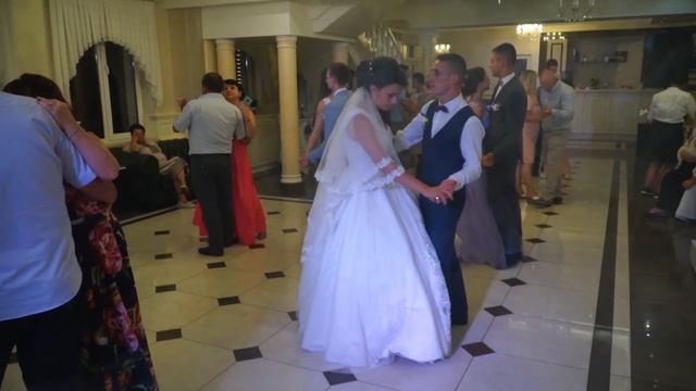 🇺🇦🎼 Ти моя. Українська пісня. Ресторан Тростянецький, Івано-Франківськ, Угринів.
