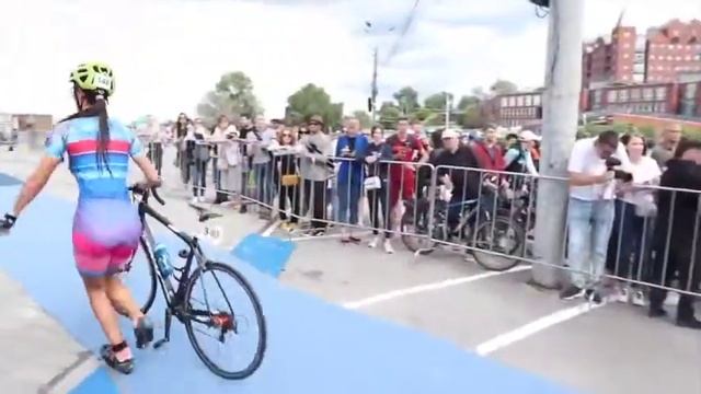 Второй день фестиваля триатлона в Днепре.