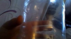 Секрет фокуса-монета сквозь бутылку