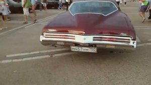 Бьюик Ривьера. Чумовой рёв огромного V8 I Buick Riviera Amazing V8 Sound
