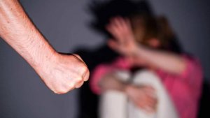 На Украине мэр города пожалел, что сейчас родители не бьют детей