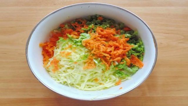 Оладьи с кабачком и молодой пекинской капустой