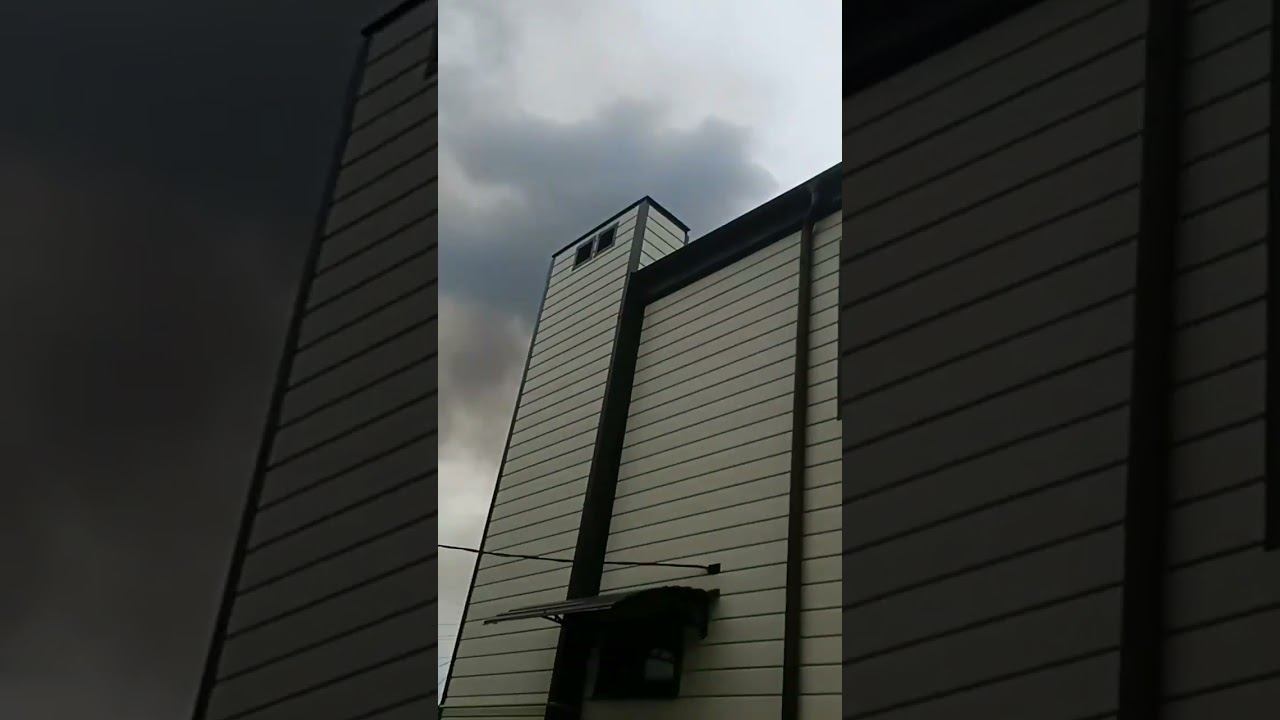 какой-то дом горит #пожар #дым смотреть онлайн