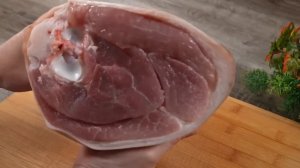 Рецепт моего дедушки удивил всех! Свиные рульки именно так он готовил!