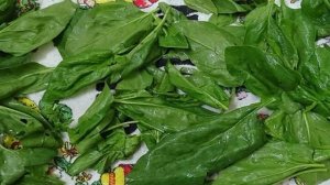 Постные голубцы с рисом и шпинатом