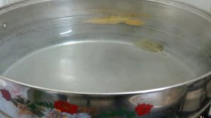 Курица на бутылке