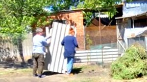 453 🏠 Купили дом в станице. 1 Мая вся станица гуляет.А мы работаем!