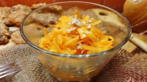 Салат из тыквы с апельсиново - горчичной заправкой и орехами