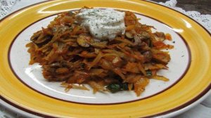 Тушеная капуста с грибами в мультиварке