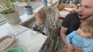 И ВСЕ ЖДУТ МАМУ