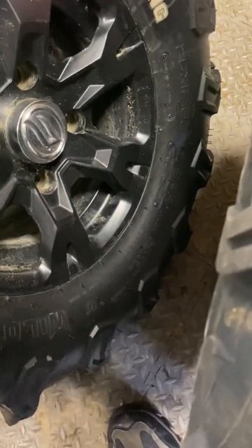 Резина российского производства Voltyre-crostour MO-21. Всё колеса в сравнении 28 размера. смотреть онлайн