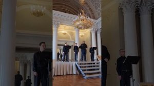 а сейчас вы услышите как поют ангелы