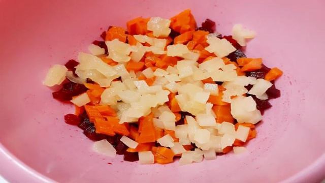 Винегрет с горошком и дайконом