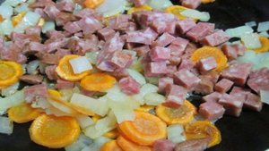 Суп с томатами и фасолью