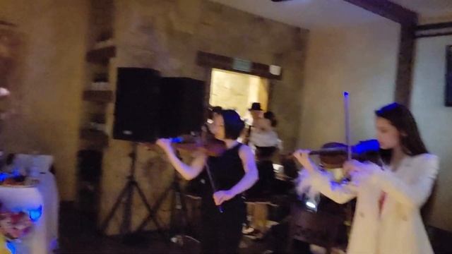 Бужор Юрий-Iurie Bujor.Cintam cu lautarii la o nunta moldoveneasca la Moscova 