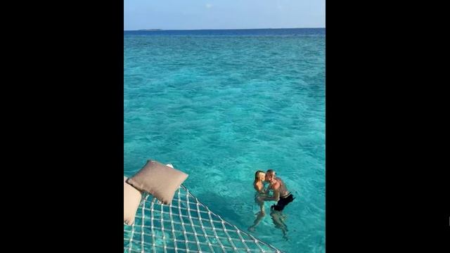 Елена Перминова опубликовала совместные фотографии с Тарасом Романовым и рассказала, что скучает по
