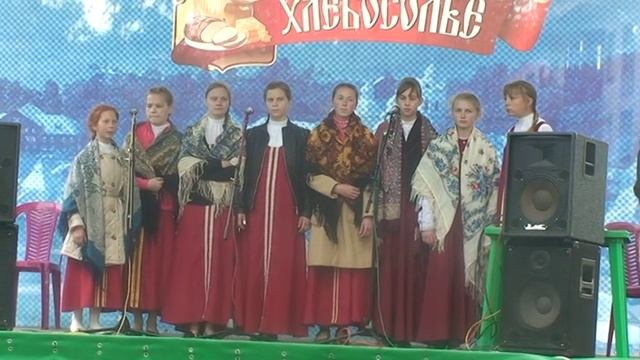 а из за леса.ансамбль п\у А.Гвоздецкого смотреть онлайн