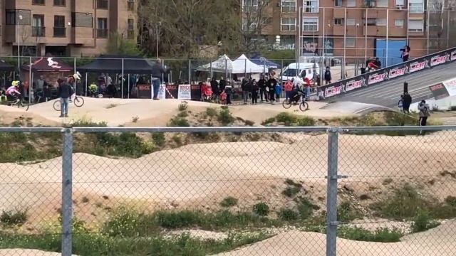 Final Bmx 2018 Madrid Arganzuela chicas 13-14 Palacio смотреть онлайн