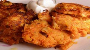 Оладьи с яблоками и морковью