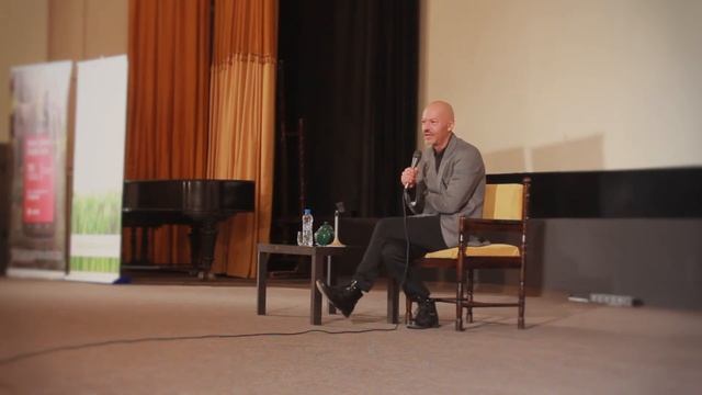 Ф. Бондарчук о студенческих Фестивалях смотреть онлайн