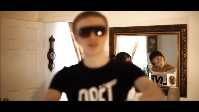 Парень перепел Тимати