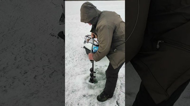О подлёдной рыбалке.