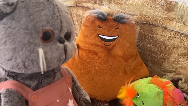 ДЛИННЫЙ ВЛОГ С БАСИКАМИ | к нам приехали гости смотреть онлайн