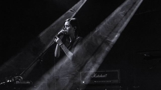 Meanna - Либо одно из двух смотреть онлайн