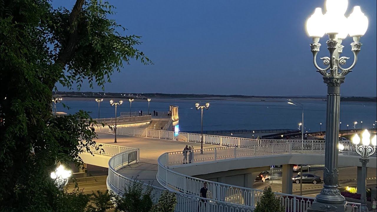 Прогулка по вечернему Волгограду смотреть онлайн