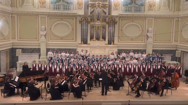 «С чего начинается Родина» Музыка В. Баснера, слова М. Матусовского исп. Сводный хор ДМШ N11 СПБ смотреть онлайн