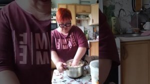 КАтлет баба Таня наделала😁
Все норм, вкусно