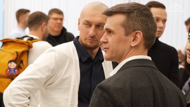 Федерации ИЖС 3 года. ИГОРЬ МАНН - как стать номером один смотреть онлайн