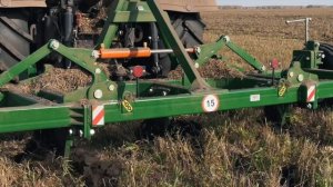 Плоскорез-глубокорыхлитель ПГ-5