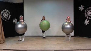 Танец больших снежков