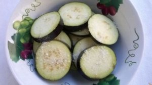 Бутерброды с баклажанами и брынзой