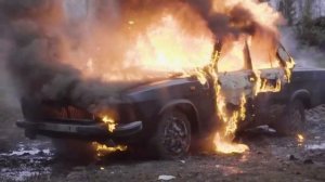 ГОРИ ГОРИ ЯСНО! БАБУШКА СОЖГЛА МАШИНУ . БАБУШКА ОТВЕТИЛ ЛИТВИНУ