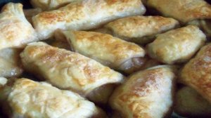 Слойки из серии Гости на пороге