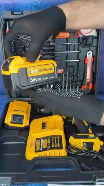 Шуруповерт ударный мощный аккумуляторный Dewalt 36V 2 АКБ в кейсе с набором инструментов