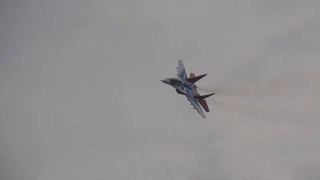 Миг-29 одиночный полет [Авиационный фестиваль 2022. Новосибирск]