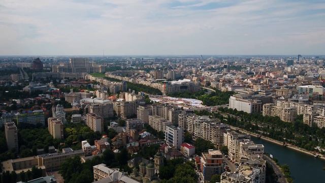 Город Бухарест в 4к. Румыния, Бухарест посетить