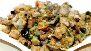 Жареная свинина с баклажаном