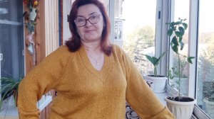 Женский пуловер регланом сверху и V-образной горловиной. МК 2 часть.