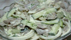 Картофельный салат с куриными желудками