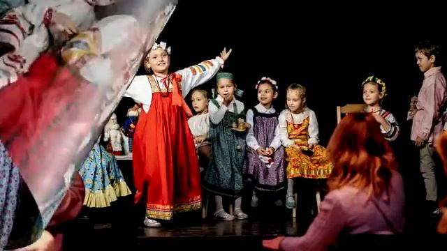 Фольклорно этнографический ансамбль "Вёснушка", ассоциация "РАДУГА", Барселона