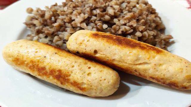Куриные сосиски