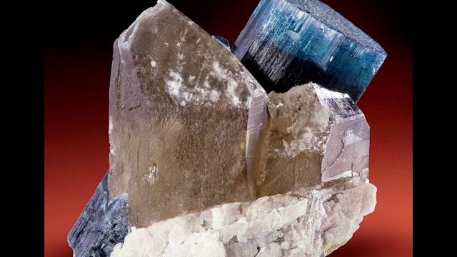 Турмалин разноцветный смотреть онлайн