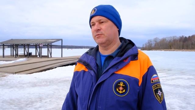 ВЫХОДИТЬ НА ЛЕД ВОДОЕМОВ С КАЖДЫМ ДНЕМ ВСЕ ОПАСНЕЕ