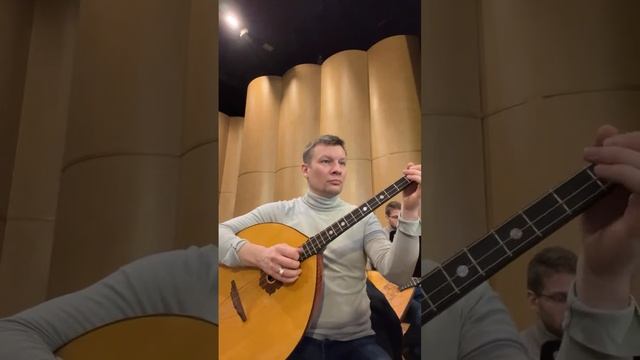 Репетиция Оркестра онлайн / 网上管弦乐队排练 смотреть онлайн