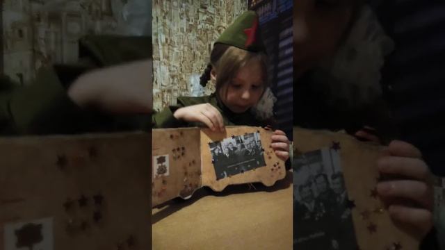 Альбом и портрет памяти деда Героя